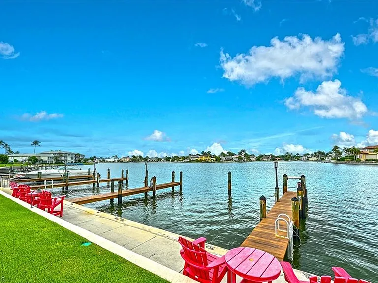 3200 Gulf Shore Blvd N #308 — Photo 29