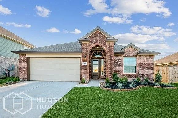 215 Temple Memorial Dr