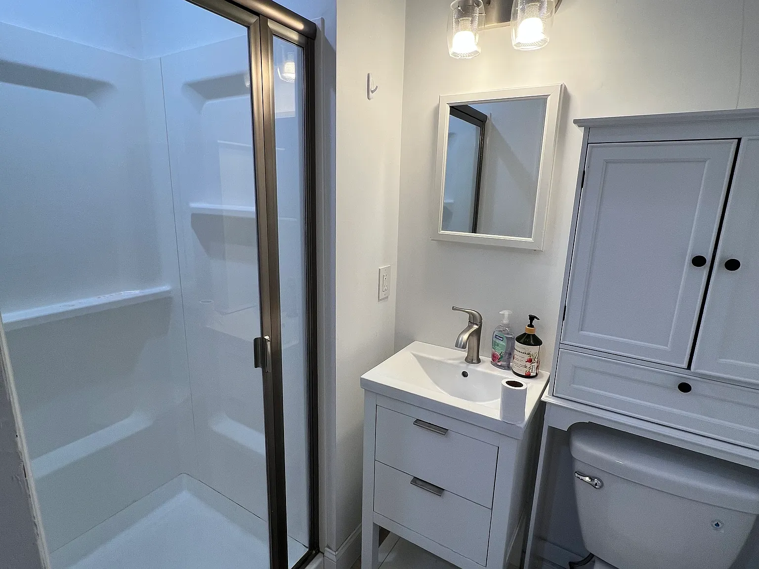 4 bed, 1422 sqft, $4,200 — Photo 4