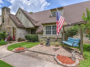 4906 Christopher Pl, Houston, TX 77066