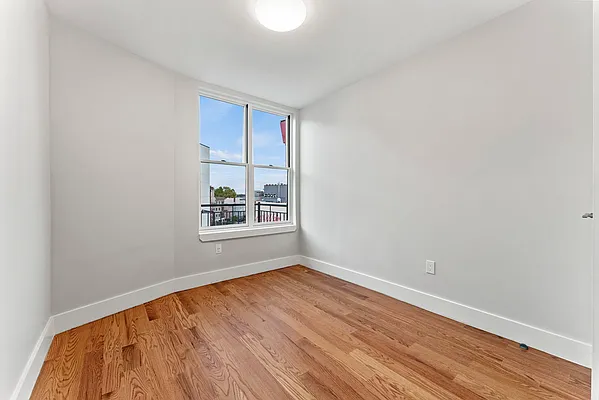 Rented by Freestone Property Group | media 4