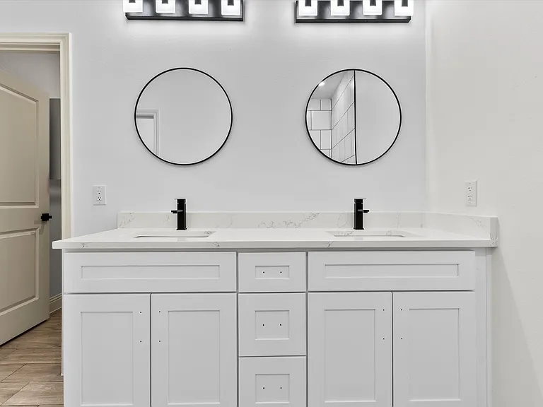 5105 Waterbury Ct — Photo 23