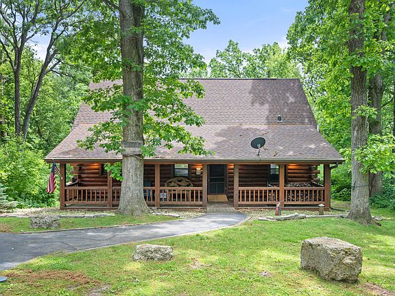 2nd image of 22-8 Lakewood Ct
