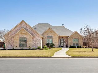 4718 Shadow Creek Dr, San Angelo, TX 76904