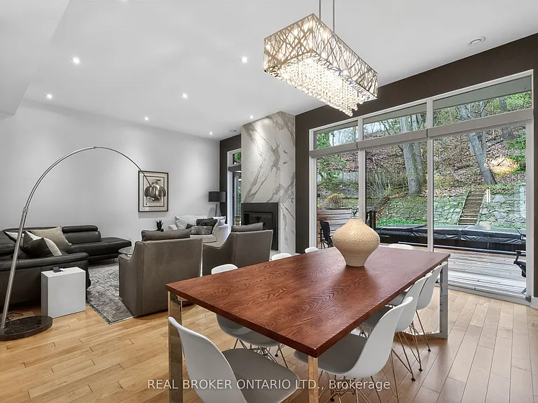 88 Kingsway Way — Photo 12