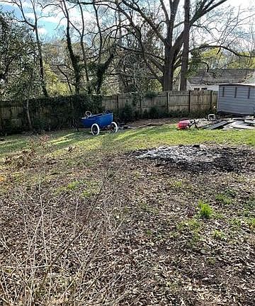 5th image of 303 E Roosevelt Dr