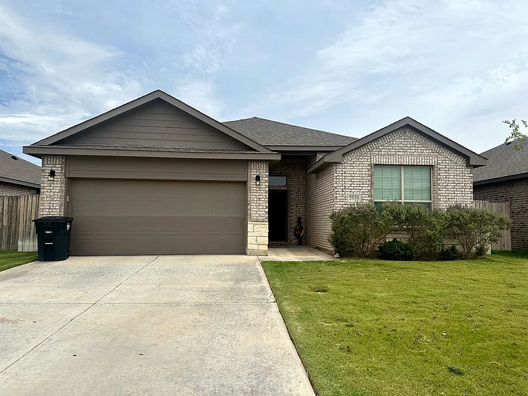 7539 Orion Rd — Photo 1