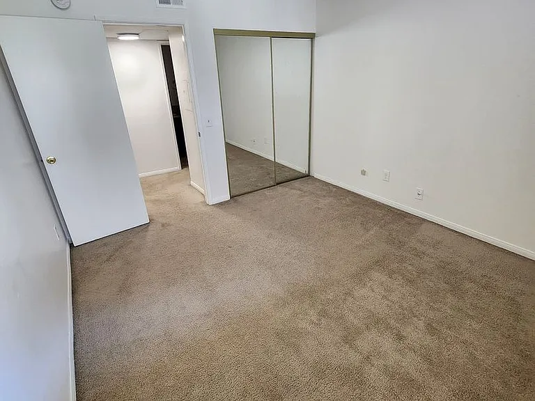 6151 Rancho Mission Rd #202 — Photo 10
