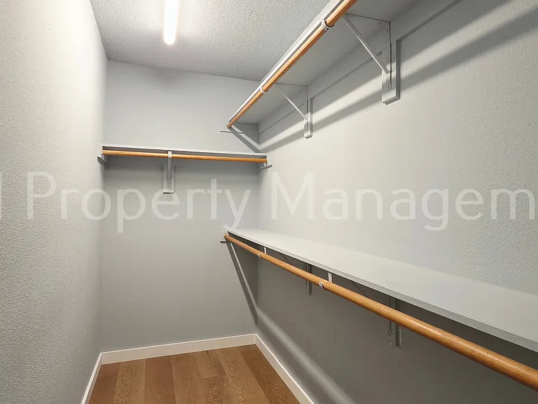 5004 Evergreen Dr — Photo 13