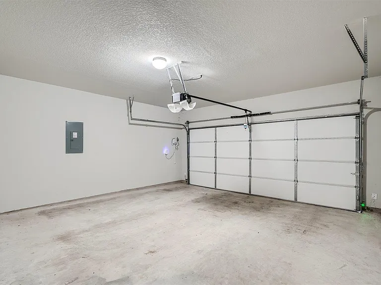 105 Appleberry Ln — Photo 24