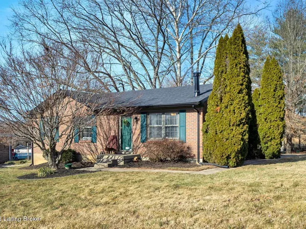 6909 Cedar Ct, Pewee Valley, KY 40056