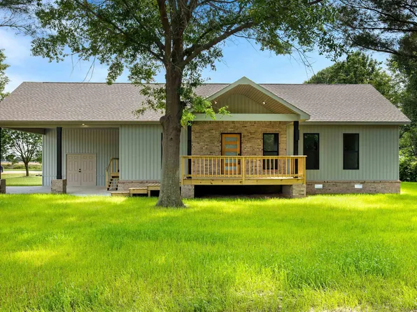301 Dogwood Cir, Caraway, AR 72419