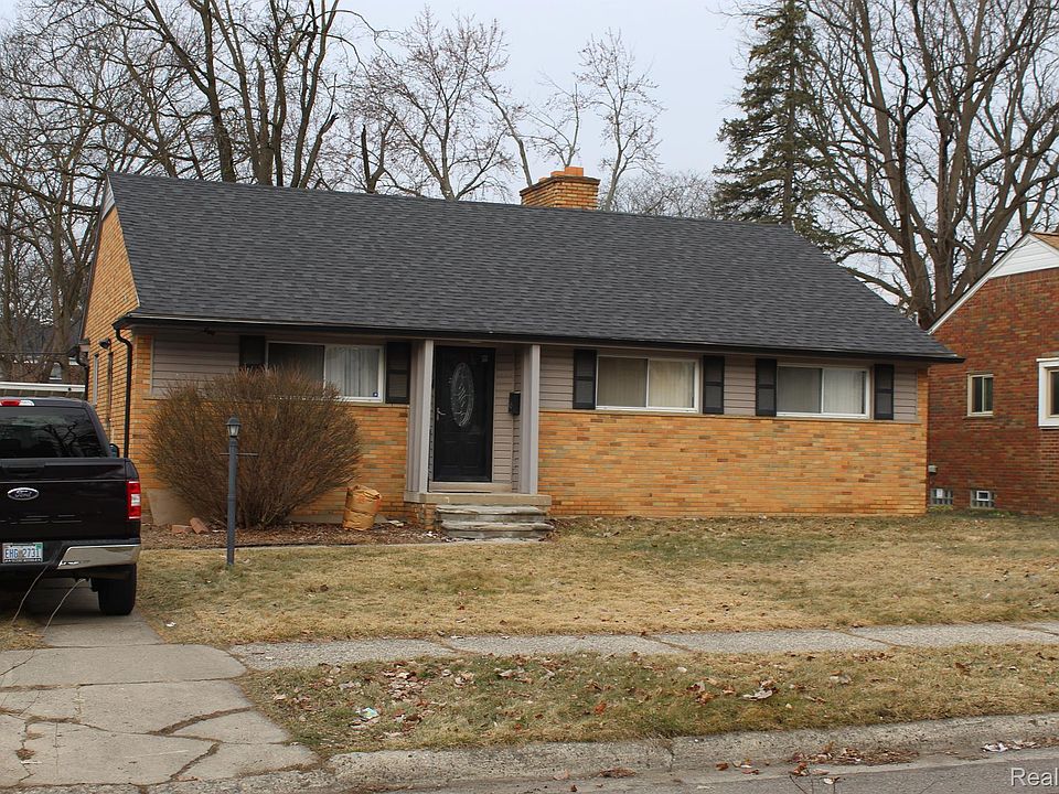 1st image of 17547 Shaftsbury Ave