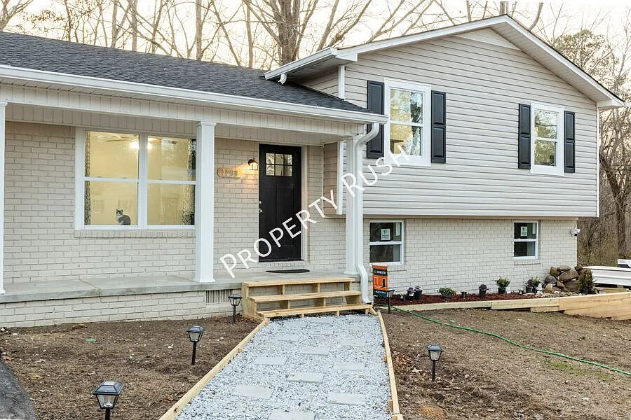 2290 Malibu Dr. SE "A" - Gorgeous 3 bed/1 bath rental in Cleveland, TN - $1,650/mo. *Utilities in... — Photo 2