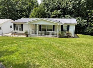 1120 Owl Hollow Rd, Byrdstown, TN 38549