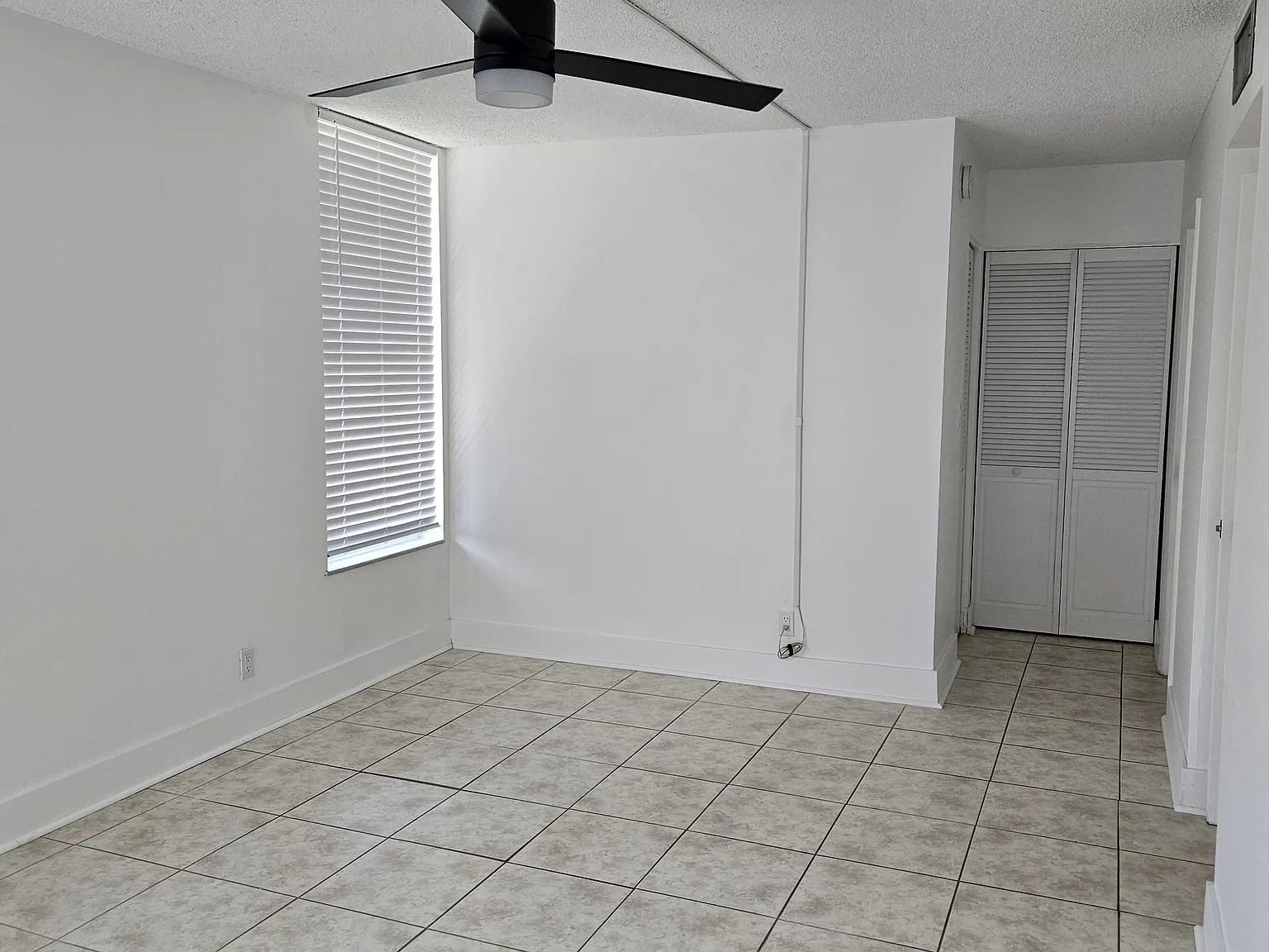2 bed, 1192 sqft, $1,800 — Photo 3