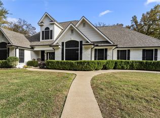 109 Enchanted Dr, Enchanted Oaks, TX 75156