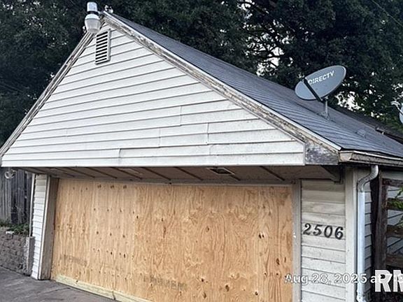 4th image of 2506 20th Ave
