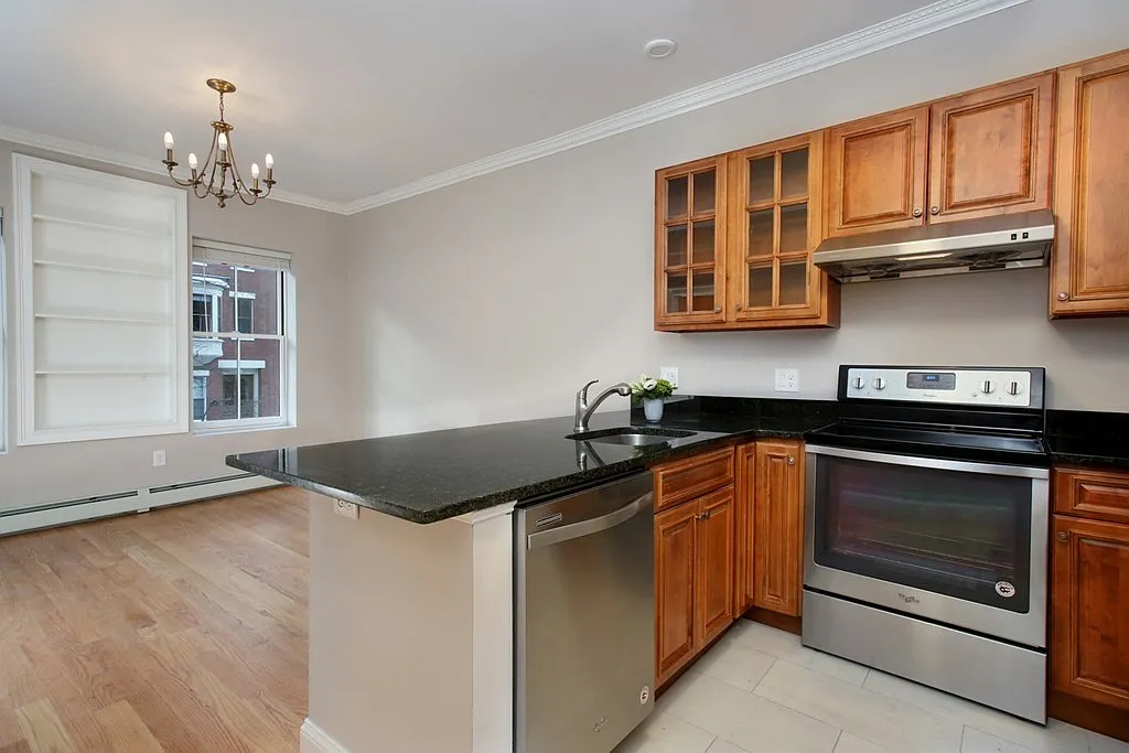 1 bed, 750 sqft, $3,500 — Photo 2