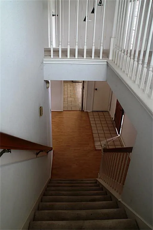 4 bed, 2.5 bath, 2138 sqft, $2,250 — Photo 4