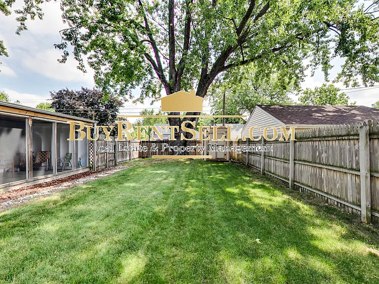 3249 Idaho Ave S — Photo 23