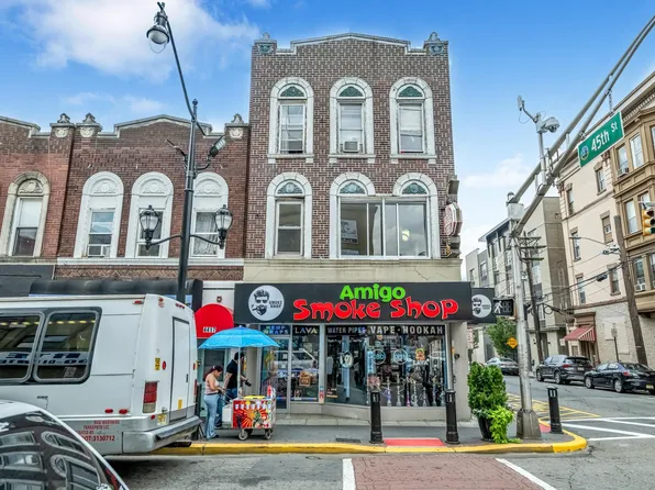 4419 Bergenline Avenue image 1 of 14