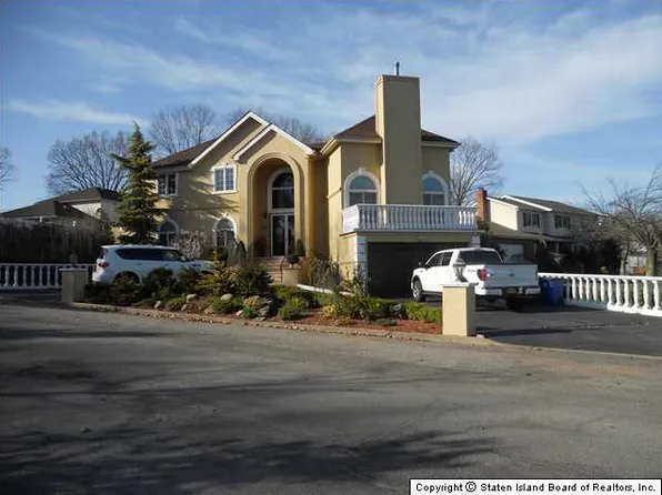 25 Meade Loop image 1 of 15