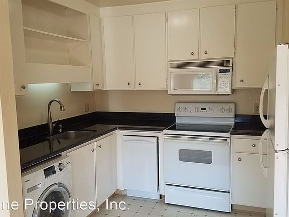 5th image of 5643 Sonoma Dr APT 12