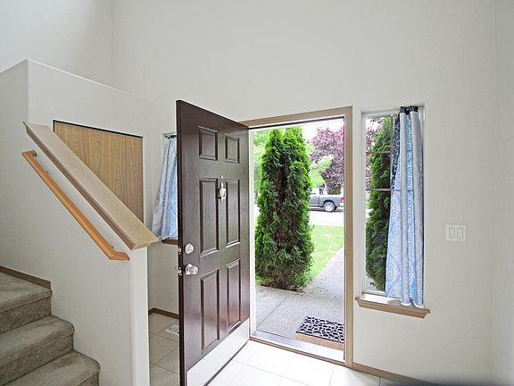 3rd image of 1922 28th Avenue Ct SW