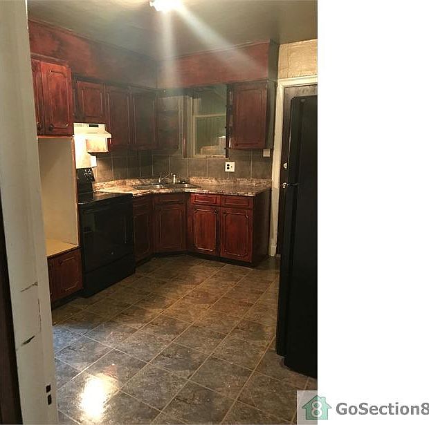 1st image of 5834 McArthur Ave