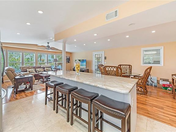 4th image of 525 Cape Florida Ln