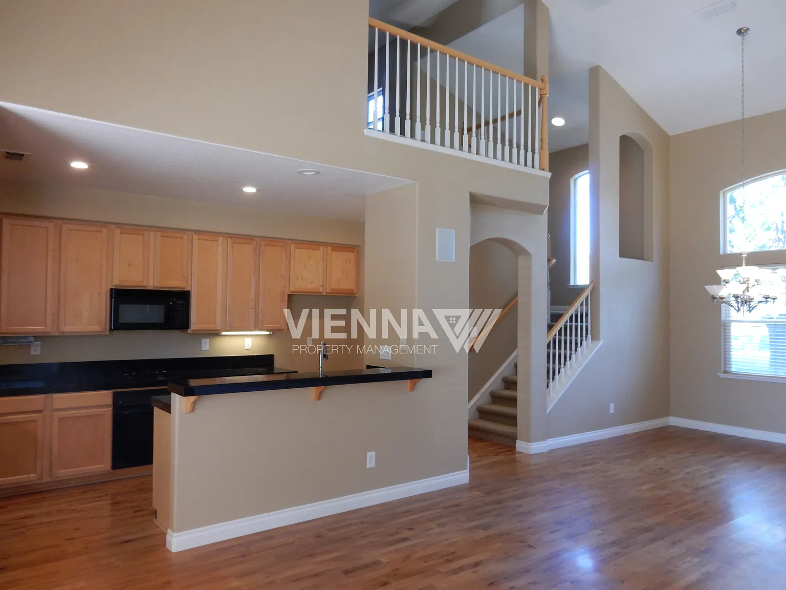 3 bed, 2.0 bath, 1895 sqft, $2,680 — Photo 4