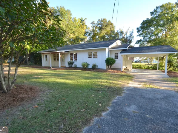 139 Magnolia St, Eastman, GA 31023