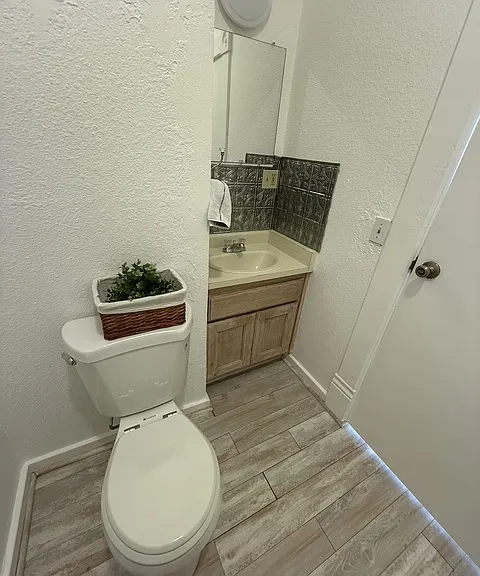 190 Lubeck Rd #5 — Photo 12