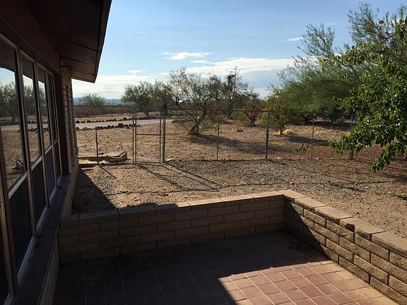 Back Patio & Fenced Yard