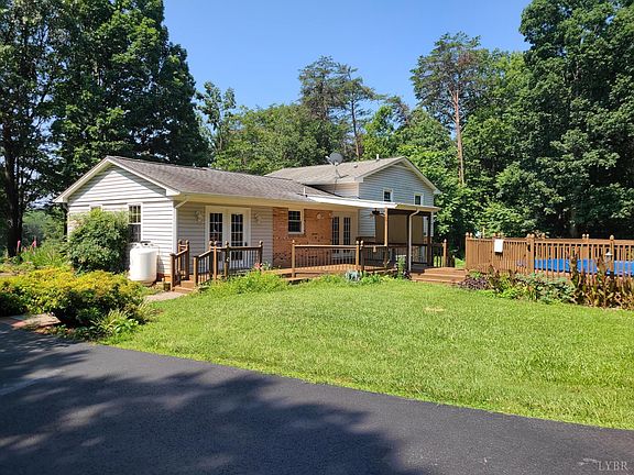 5th image of 451 Woodlawn Trl