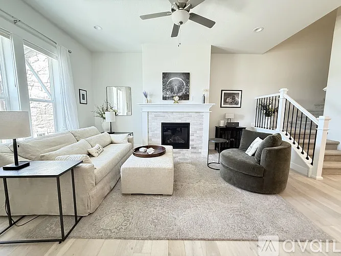 3 bed, 2367 sqft, $4,500 — Photo 4