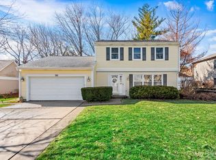 180 Longridge Dr, Bloomingdale, IL 60108