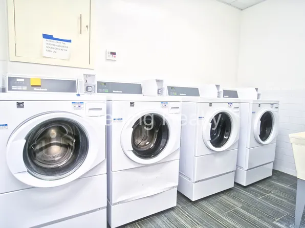 23-15 Astoria Boulevard image 21 of 22