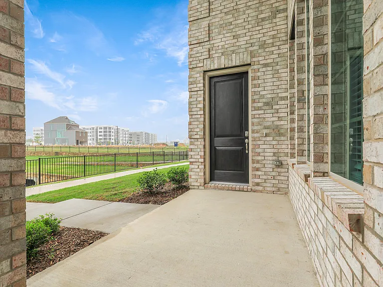 1506 Lake District Dr — Photo 29