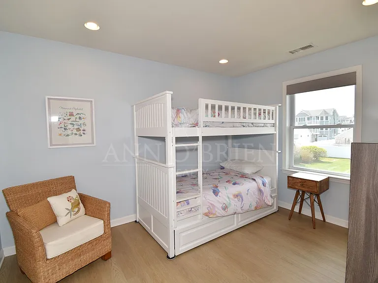 20 Walcott Ave — Photo 26