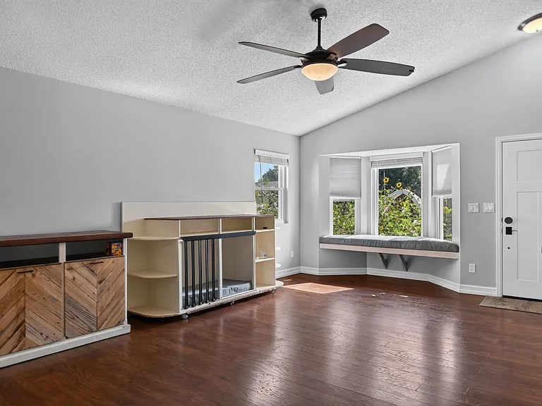 4540 Witches Hollow Ln — Photo 6