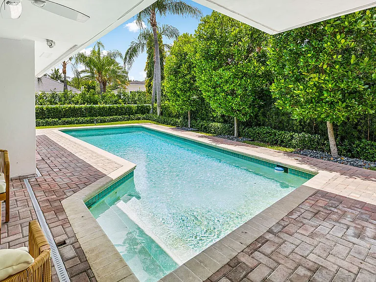 1251 Thatch Palm Dr — Photo 17