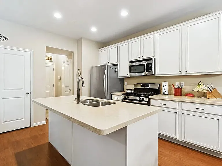 833 W Cannara Way — Photo 7