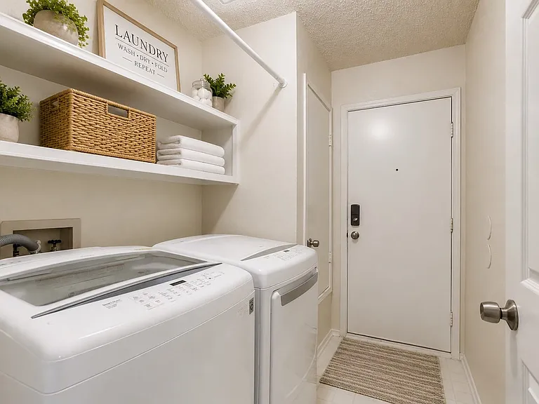 2306 Saint Albens Pl — Photo 9