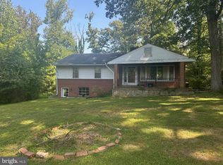 8650 McHenry St, Vienna, VA 22180