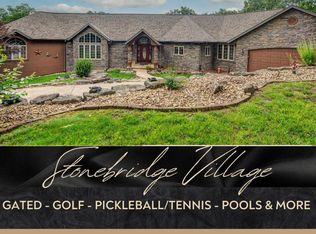 112 Silver Oak Way, Branson West, MO 65737