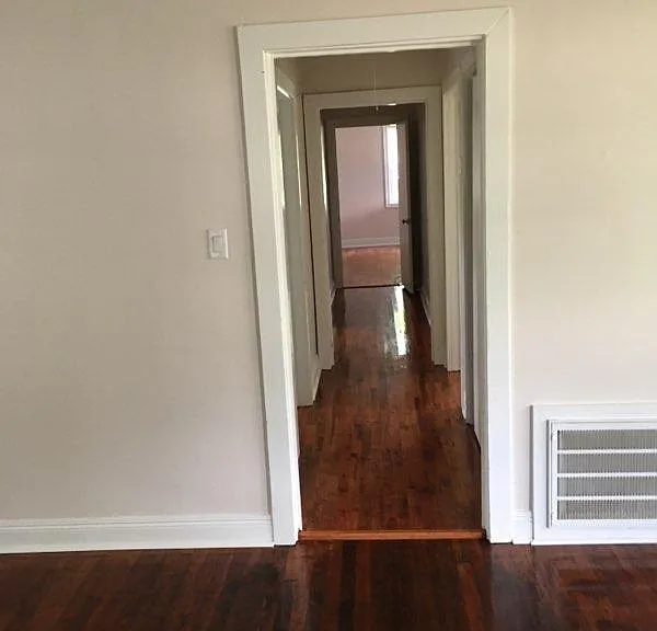 707 N Louise St — Photo 3