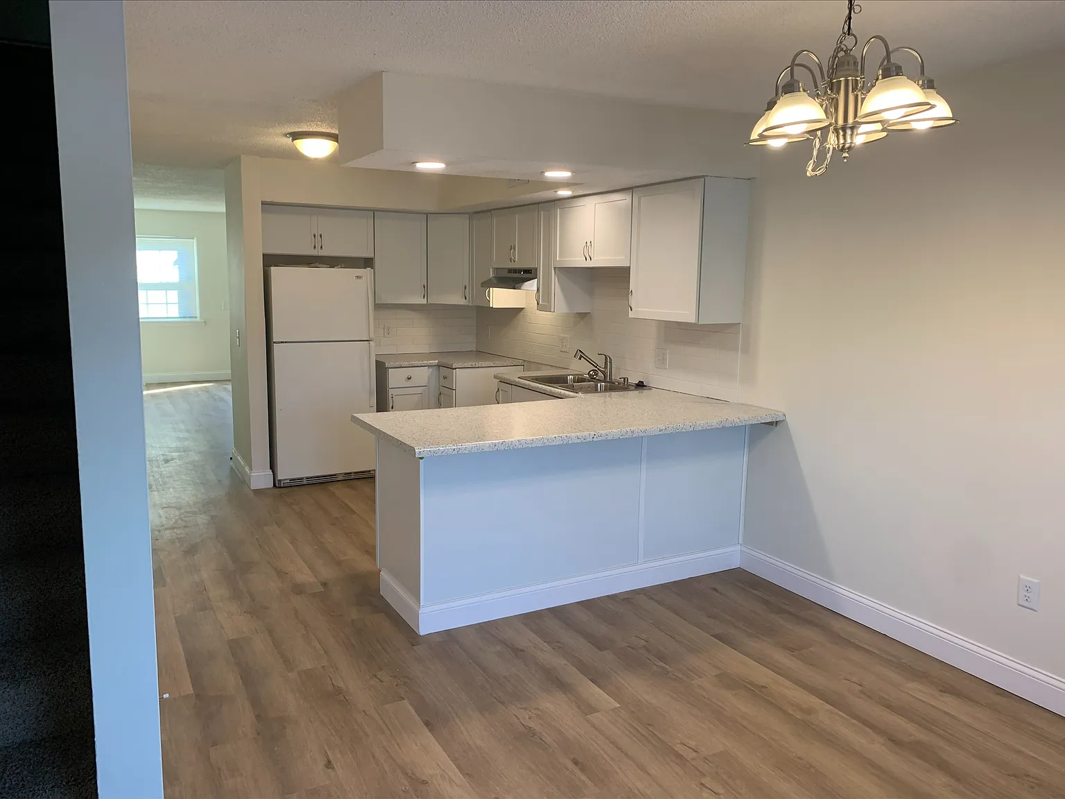 2 bed, 1.5 bath, 1200 sqft, $1,200 — Photo 1