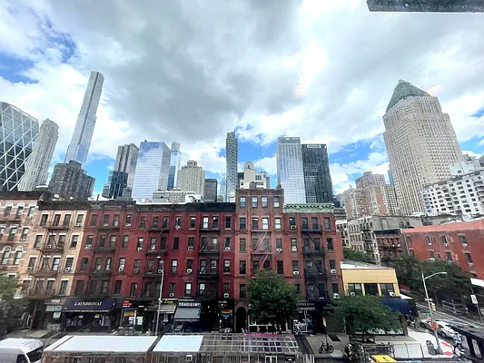 Rented by Astoria Realty | media 28